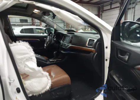 2018 Toyota Highlander Limited Platinum из США, поврежденный, VIN 5TDDZRFH2JS874888